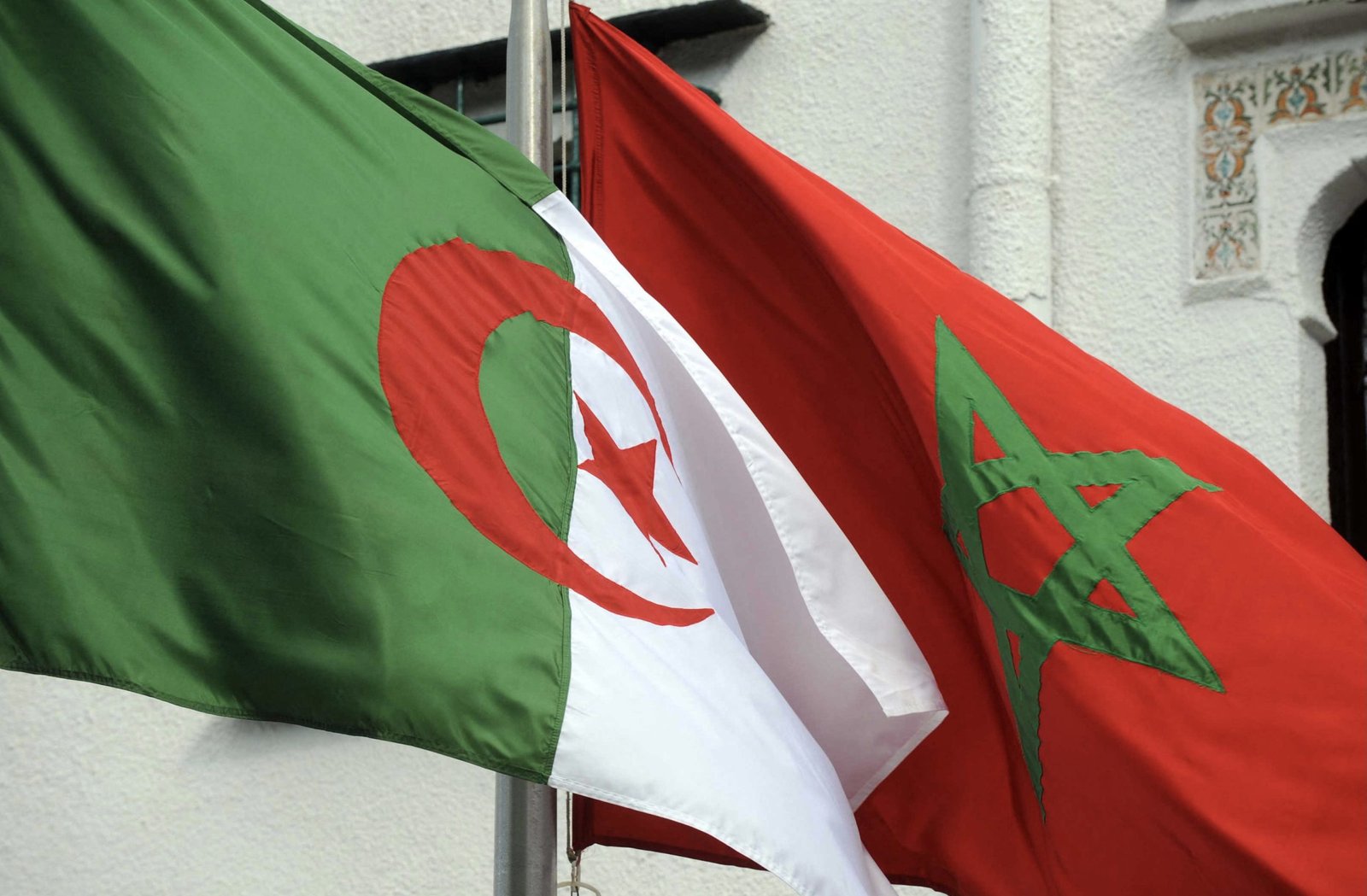 هل تنجح قمة السعودية في المصالحة بين المغرب والجزائر؟