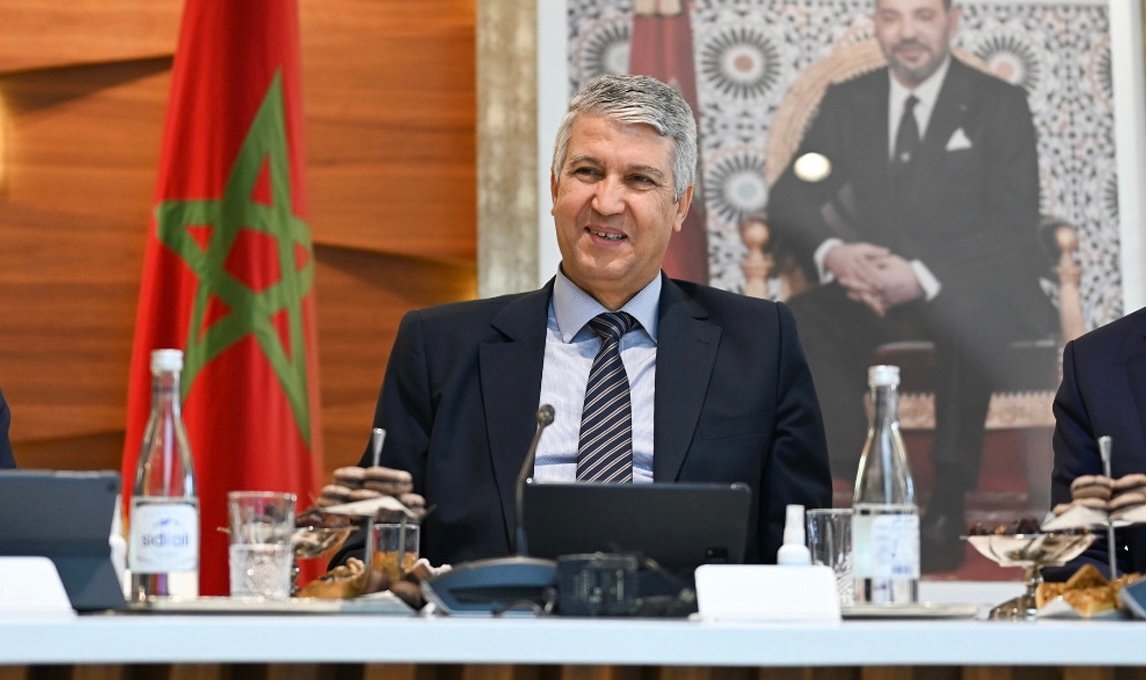 توازن واستدامة سلاسل الخضروات والفواكه يجمع وزير الفلاحة بمهنيين