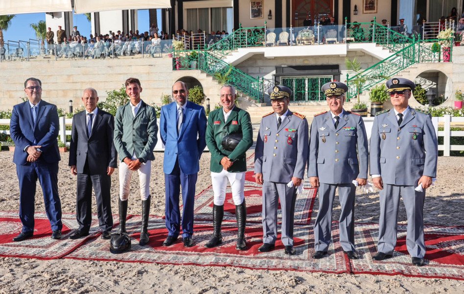 الفارس الكراوي جاد يُتوج بجائزة الملك محمد السادس للقفز على الحواجز