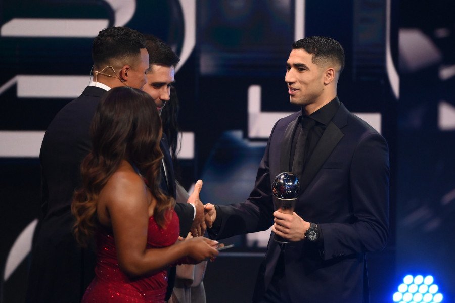 حفل جوائز الدوري الفرنسي .. حكيمي ضمن التشكيلة المثالية