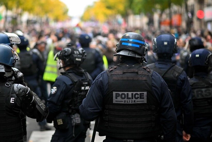 فرنسا .. مجلس حقوق الإنسان ينتقد الوضع الحقوقي