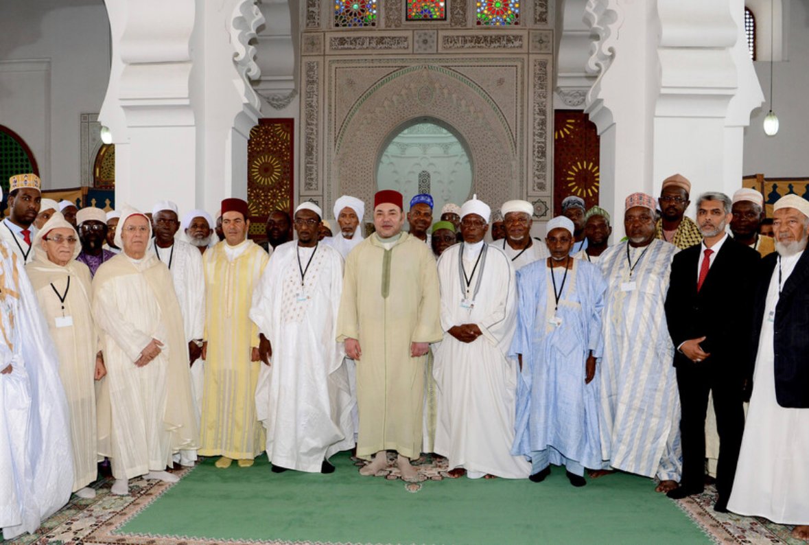 القمة العربية تدعو للاستفادة من مركز محمد السادس للعلماء الأفارقة ومعهد محمد السادس لتكوين الأئمة والمرشدين والمرشدات