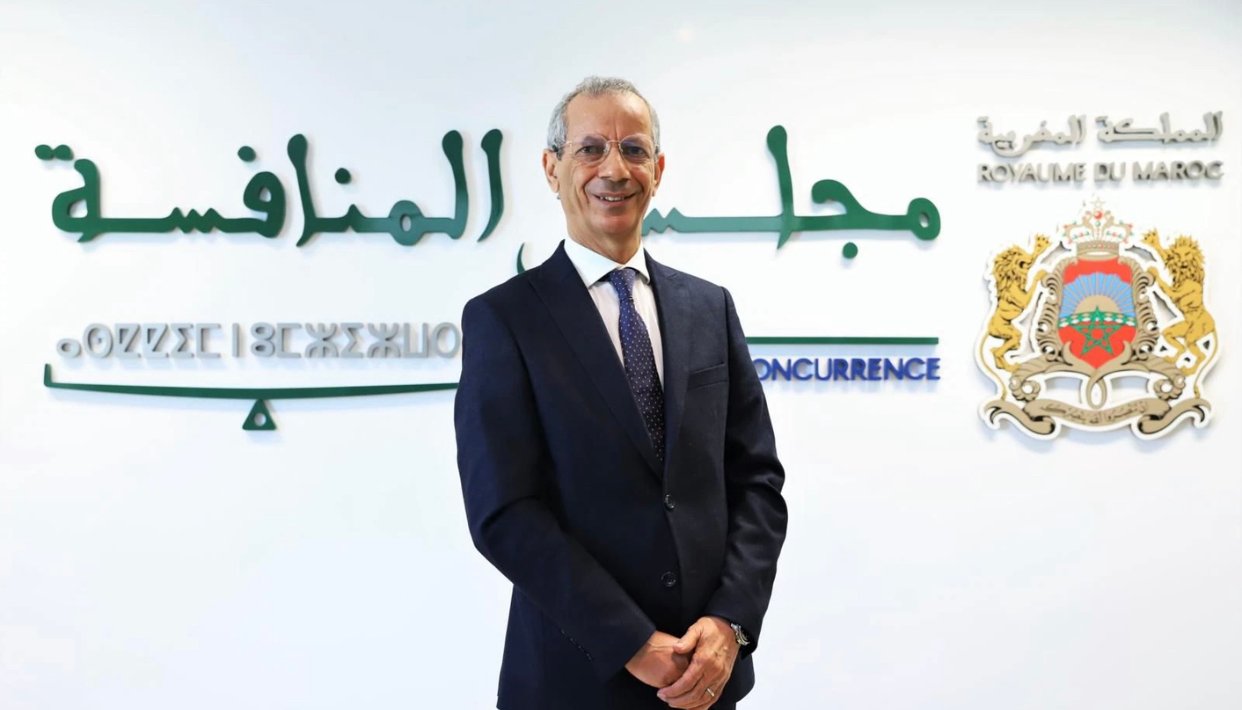 مجلس المنافسة يطلب بإلغاء التكاليف الإضافية لأداء الفواتير عبر الإنترنت