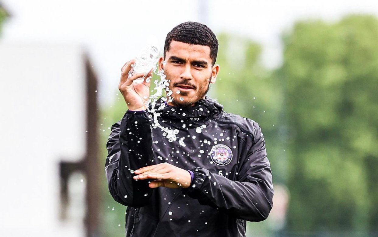 تولوز يعلن عودة أبوخلال إلى وضعه العادي