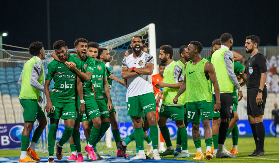 الأهلي يتوج بلقب الدوري الإماراتي