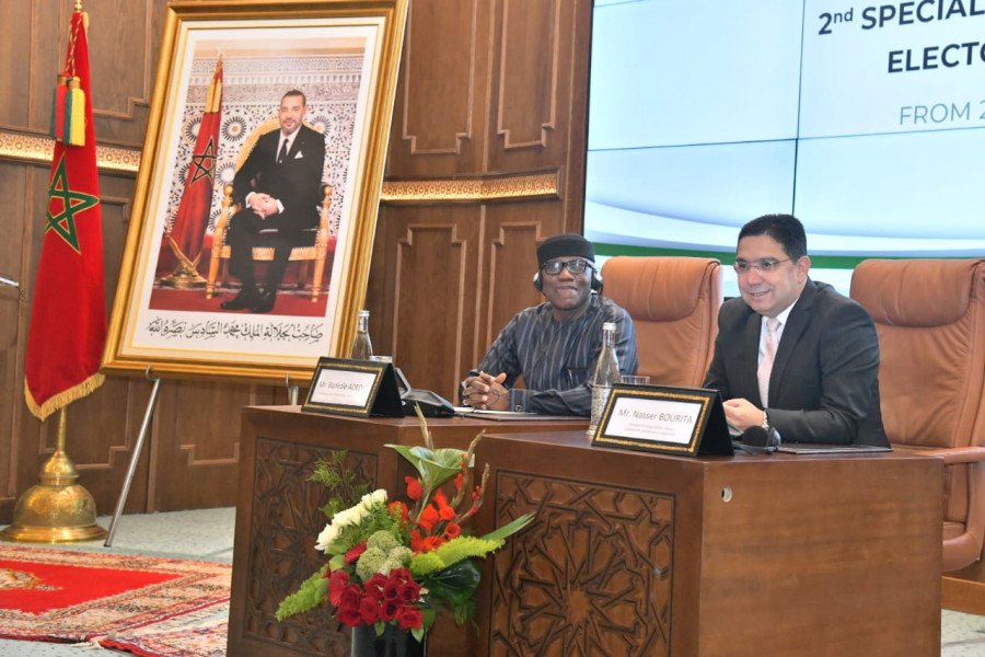 مفوض الشؤون السياسية والسلام والأمن بالاتحاد الإفريقي يشيد بالتزام المغرب