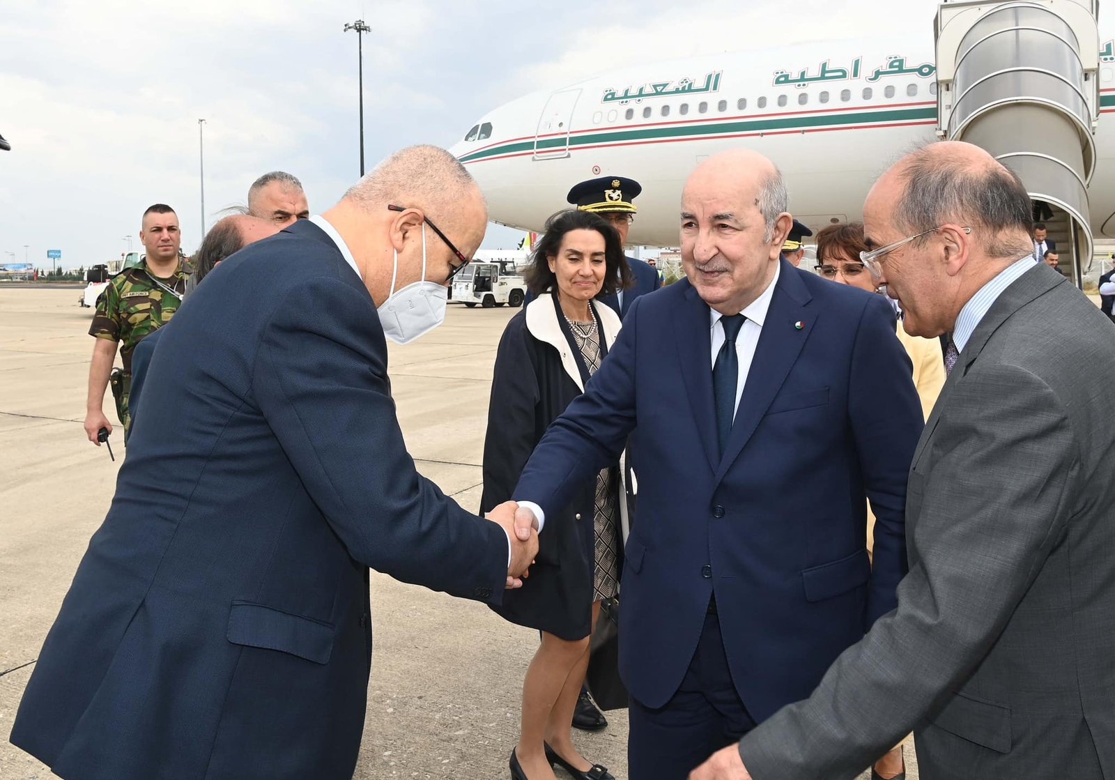 صفعة مُدوية لـ تبون في البرتغال .. استقبال باهت وغياب كبار المسؤولين