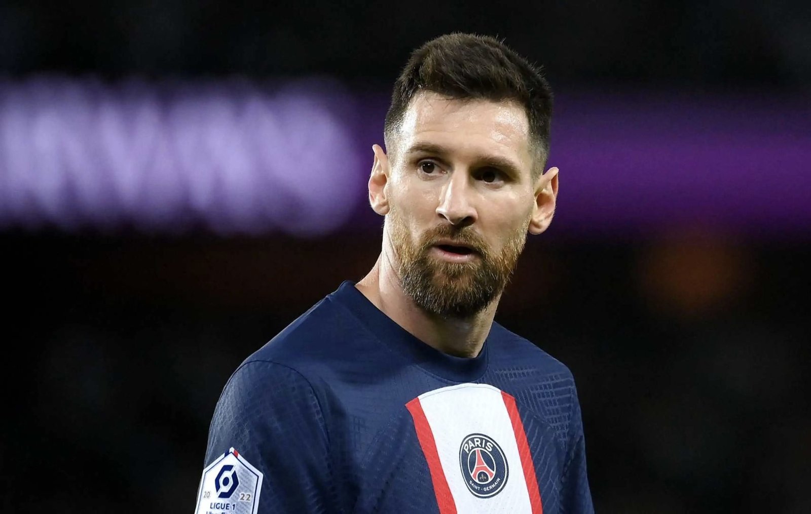 والد ميسي ينفي توصل نجله لاتفاق مع أي نادٍ