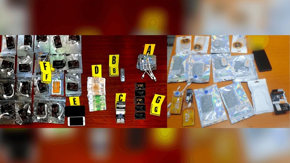 توقيف شخص يشتبه في ترويجه أجهزة للغش في الامتحانات