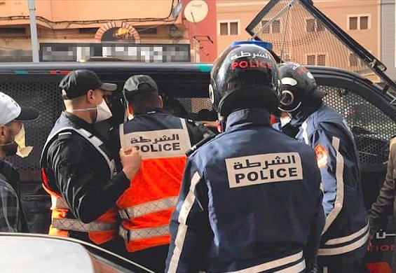 إفشاء السر المهني يورط ثلاثة أشخاص