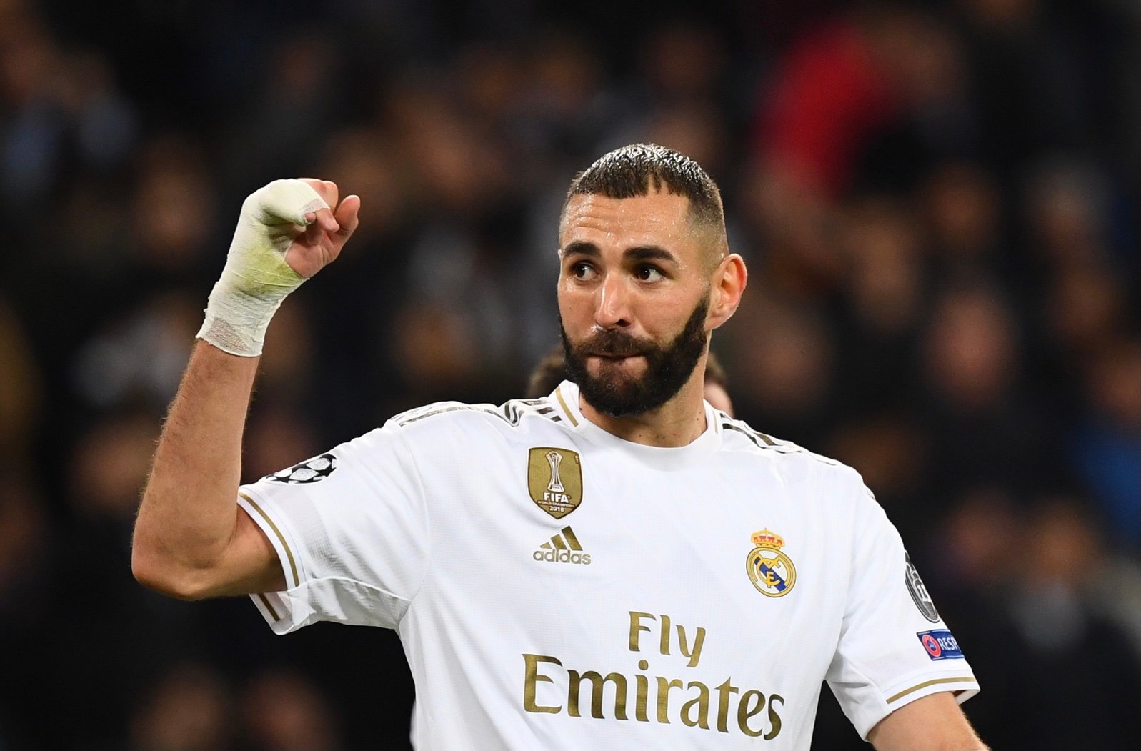 ريال مدريد يعلن رسمياً رحيل كريم بنزيما