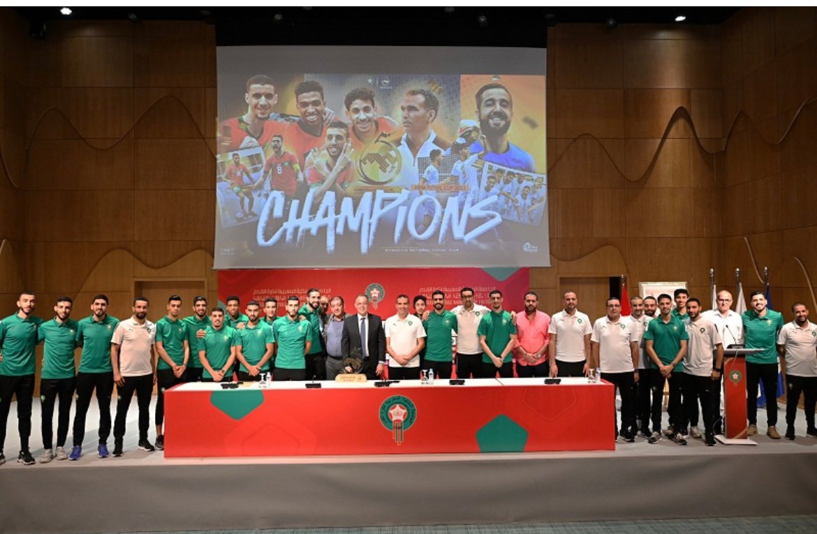 لقجع يستقبل أسود “الفوتسال” ويقرأ الرسالة الملكية على مكونات المنتخب