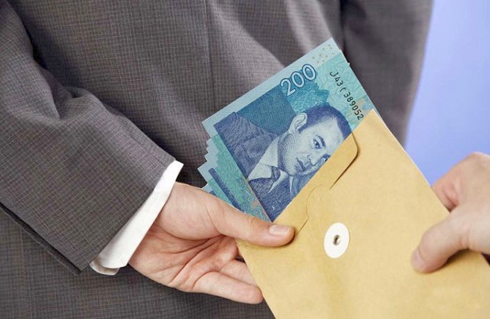 “الرشوة” تطيح بمنتخب جماعي إقليم تنغير