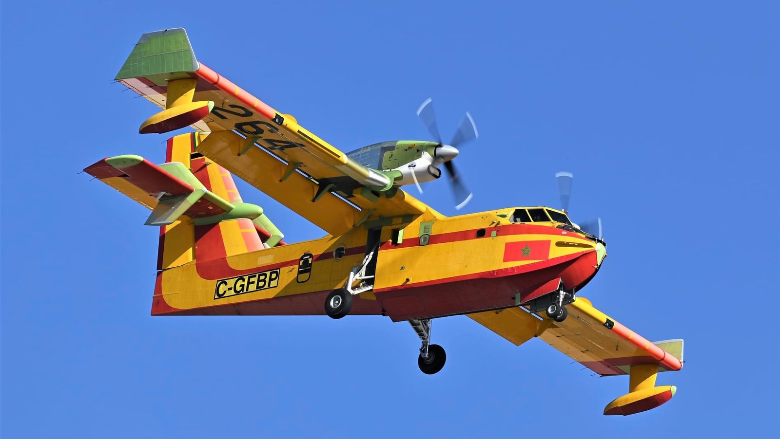 المغرب يعزز أسطول مكافحة الحرائق بـ طائرات “كاندير” جديدة