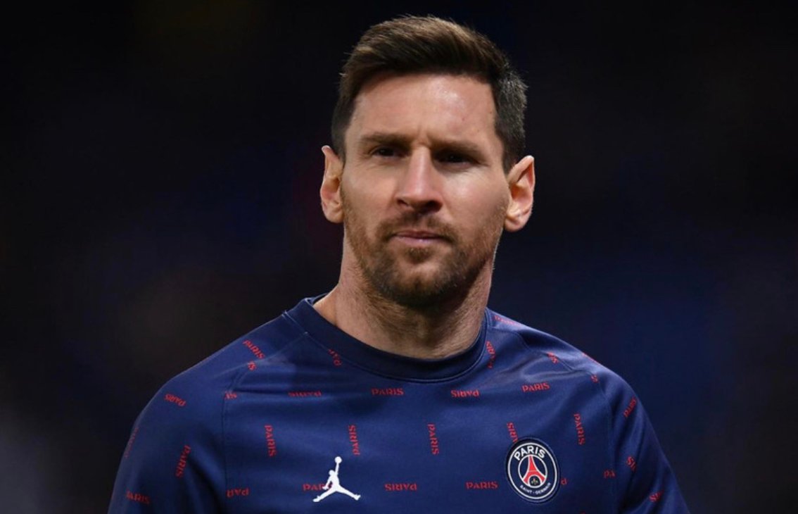 رسميا باريس سان جرمان يعلن رحيل ميسي