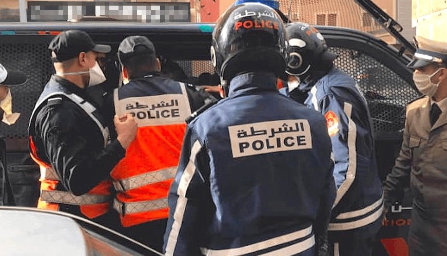 توقيف شرطيين بتهمة الابتزاز والارتشاء بوجدة