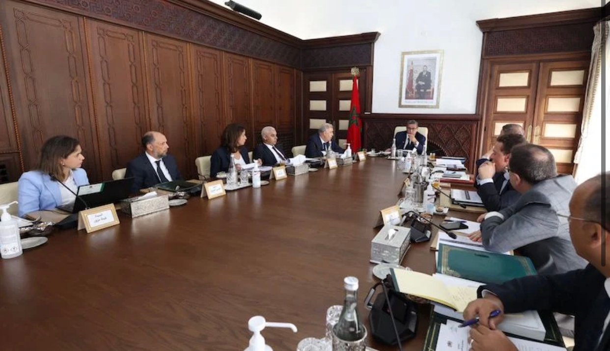 رئيس الحكومة يترأس اجتماع لجنة اللاتمركز الإداري