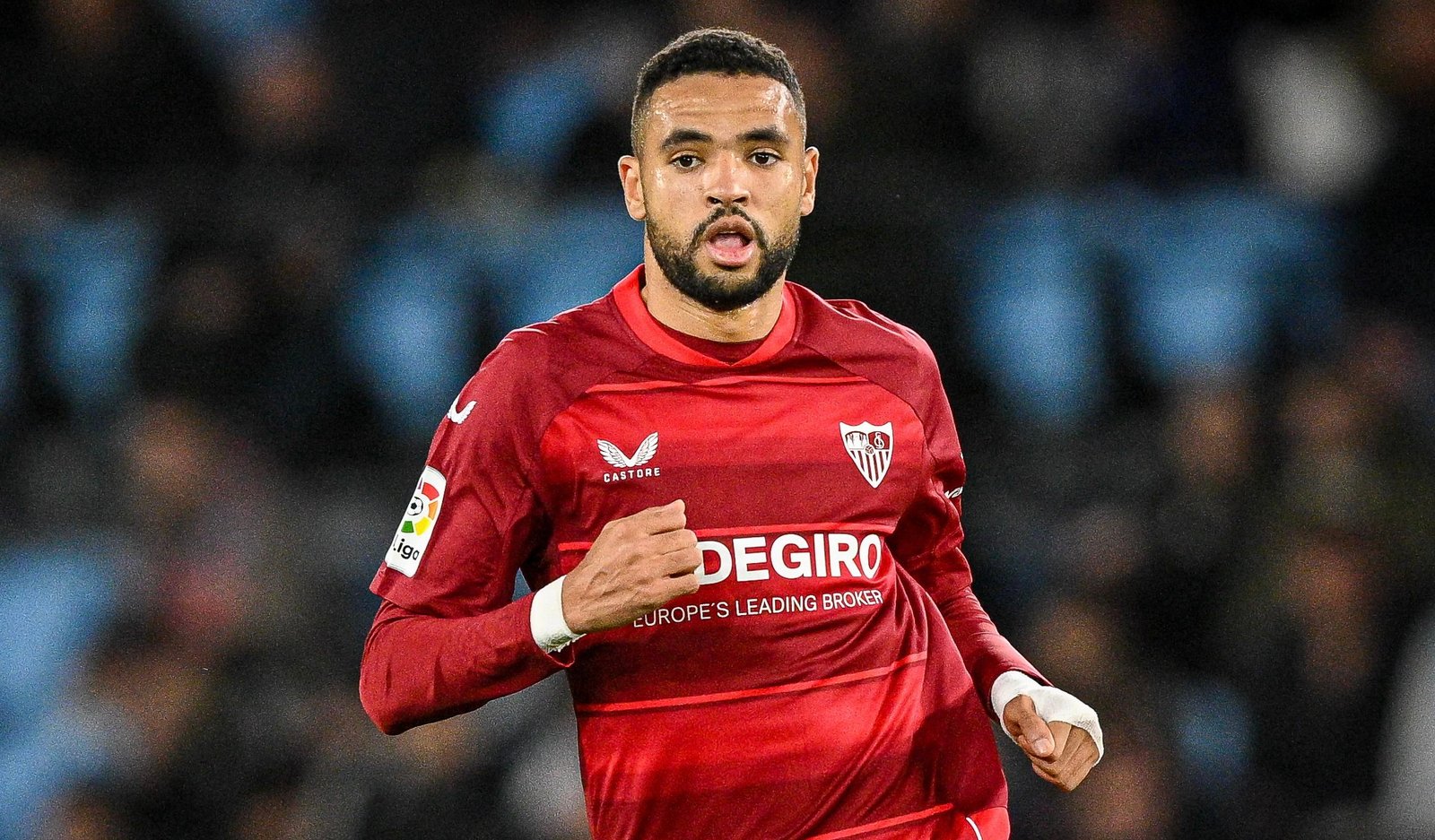 النصيري يقترب من مغادرة إشبيلية خلال الميركاتو الصيفي