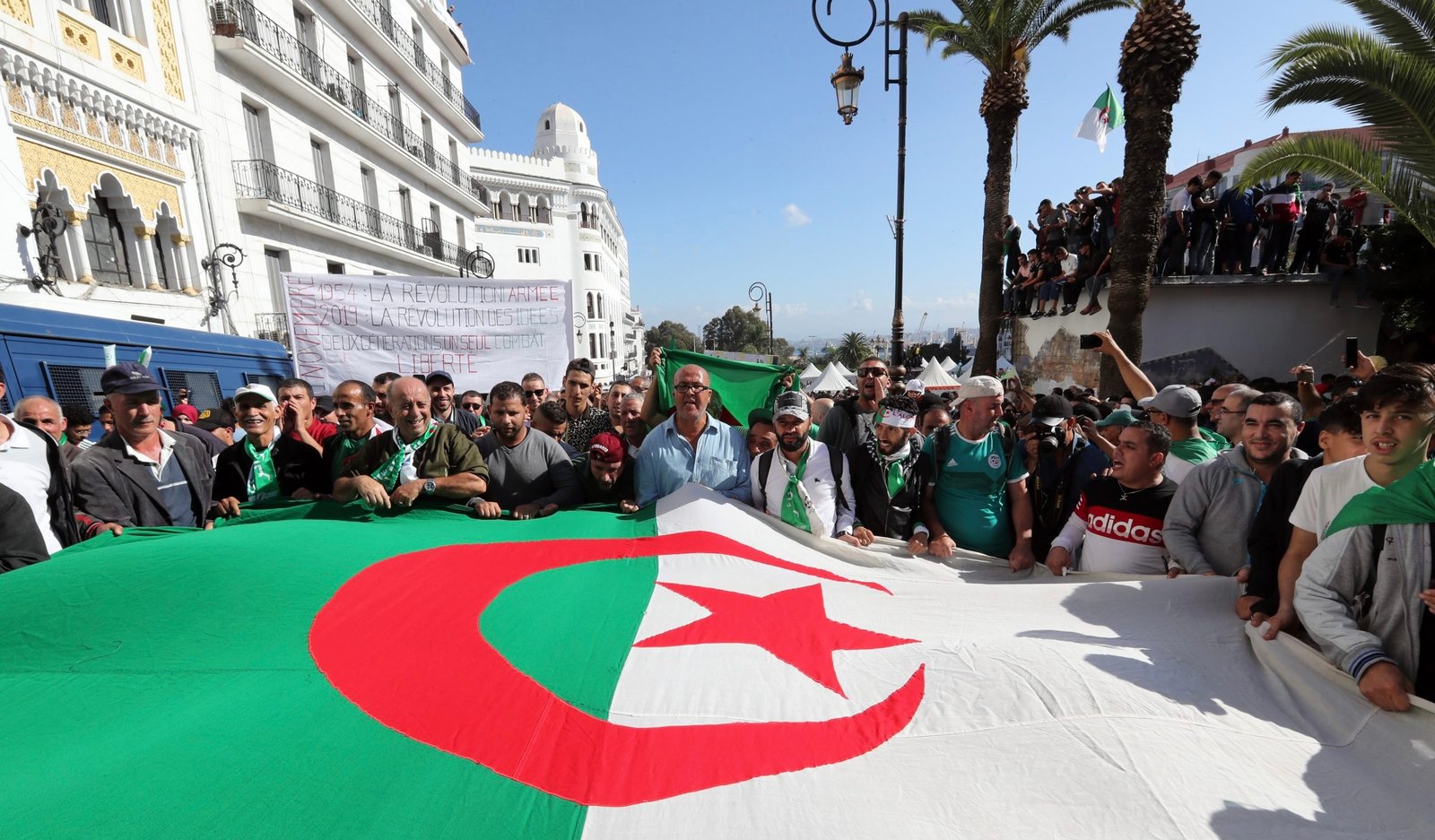 وسيلة إعلام تونسية: الجزائر أضحت البلد الأقل ثراء بالمنطقة المغاربية