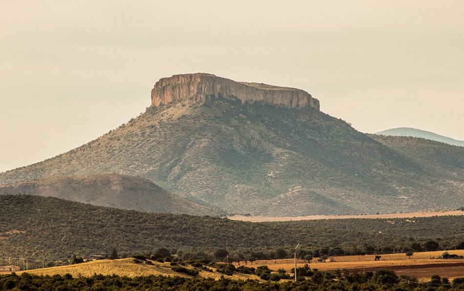 منح “الشركة المنجمية تويسيت” ستة تراخيص جديدة للتنقيب