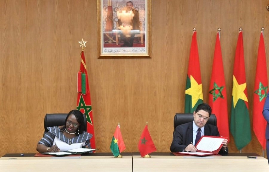 الداخلة .. التوقيع على 12 اتفاقية للتعاون الثنائي بين المغرب وبوركينا فاسو