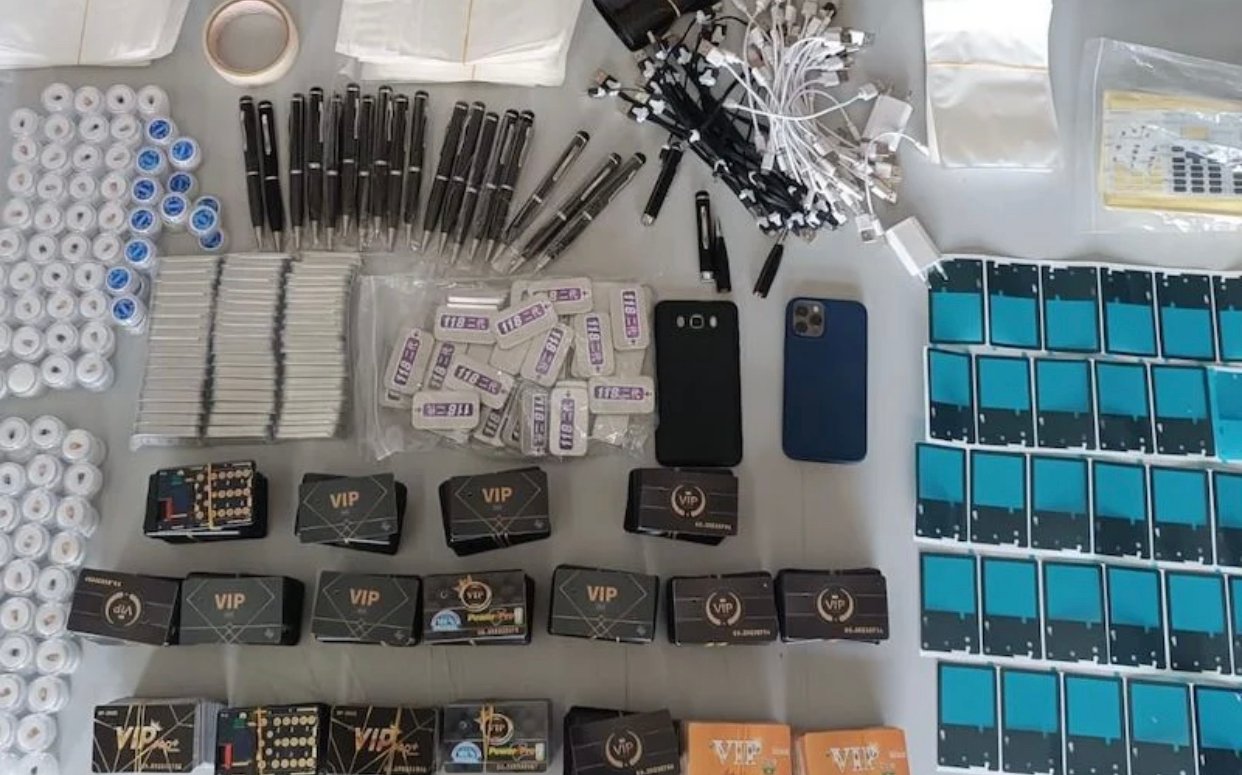 ترويج أجهزة إلكترونية للغش في الامتحانات يسقط طالبا بمكناس