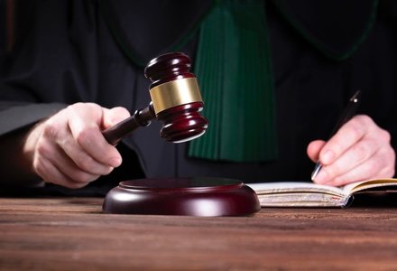 الإعدام في حق قاتل سيدة و حرق جثتها فكليميم..