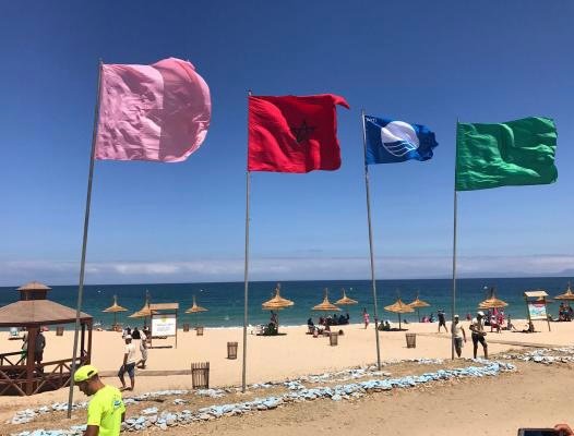 رفع اللواء الأزرق على 27 شاطئاً وثلاثة مرافئ ترفيهية