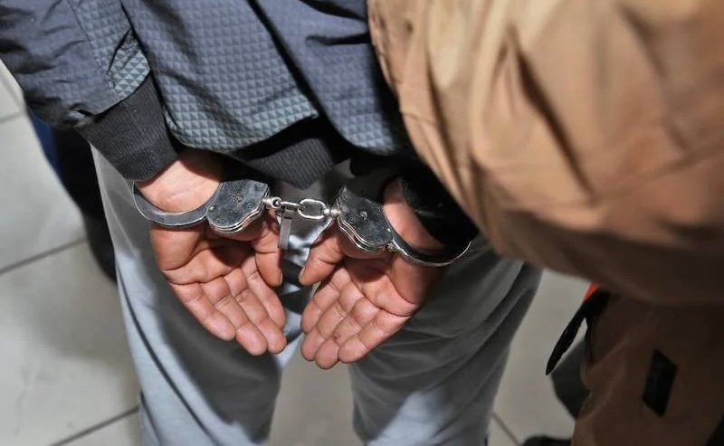 أمن القصر الكبير يوقف بائع للمخدرات