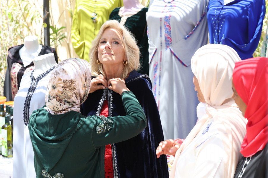 السيدة الأولى للولايات المتحدة تشيد بريادة جلالة الملك في مجال تمكين النساء والشباب