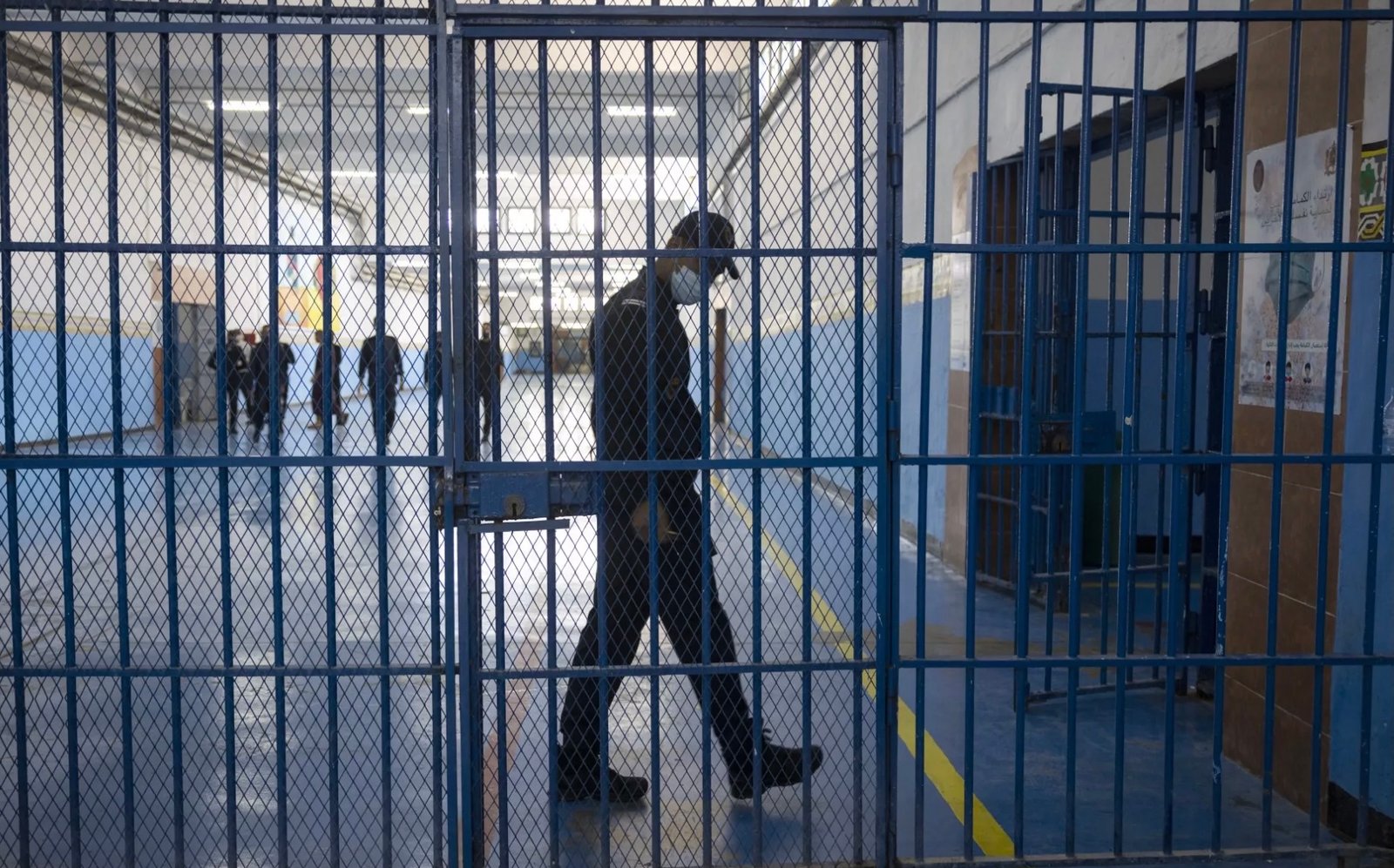 ملف “سماسرة المحاكم”.. إحالة قضاة على السجن المحلي “عكاشة”