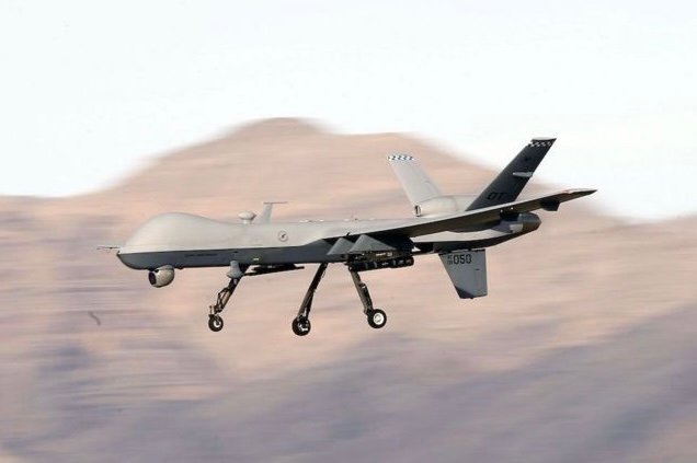 هجوم بطائرة مسيرة يضرب مسقط الأسد