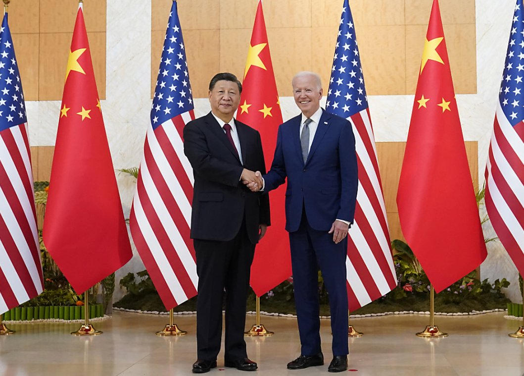 أوروبا ترفض “التورط” بين أمريكا والصين