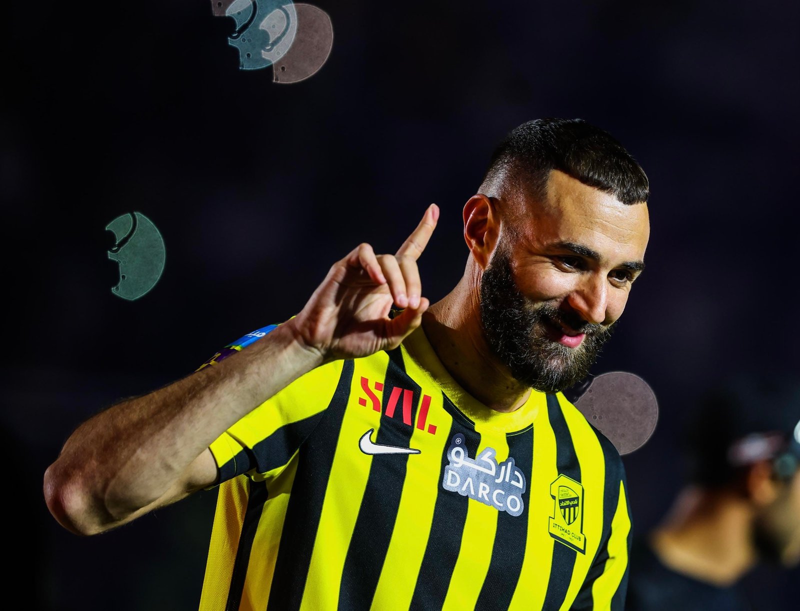 بنزيمة يكشف عن أسباب اختياره الانضمام إلى اتحاد جدة