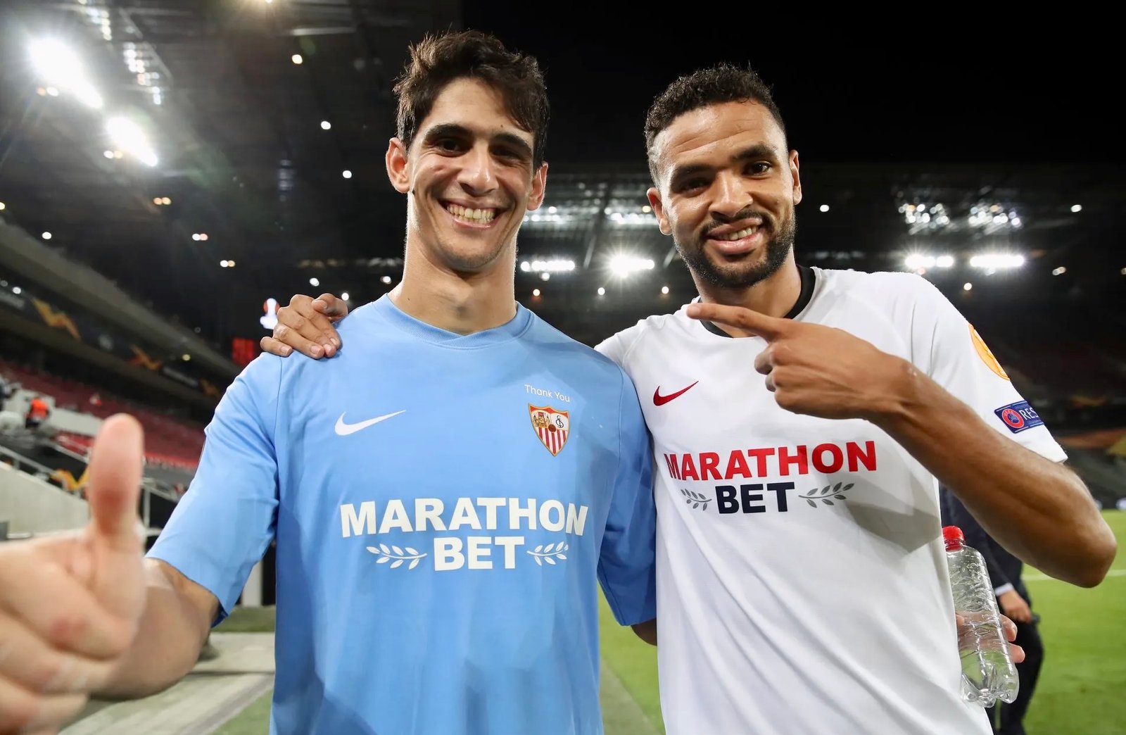 النصيري وبونو يغيبان عن معسكر إشبيلية