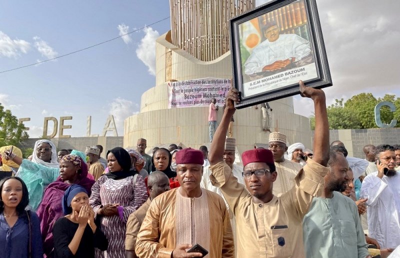 المغرب يتابع عن كثب الأحداث الأخيرة بالنيجر ويؤكد أهمية الحفاظ على استقرار هذا البلد الشقيق