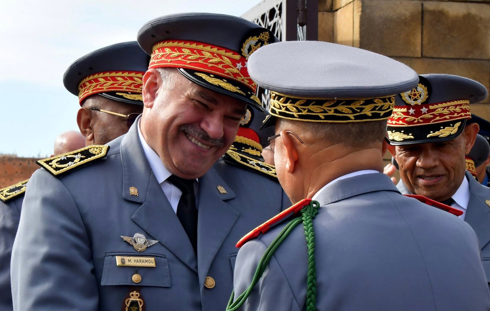 الجنرال «حرمو» يجري تنقيلات واسعة في صفوف الدرك الملكي