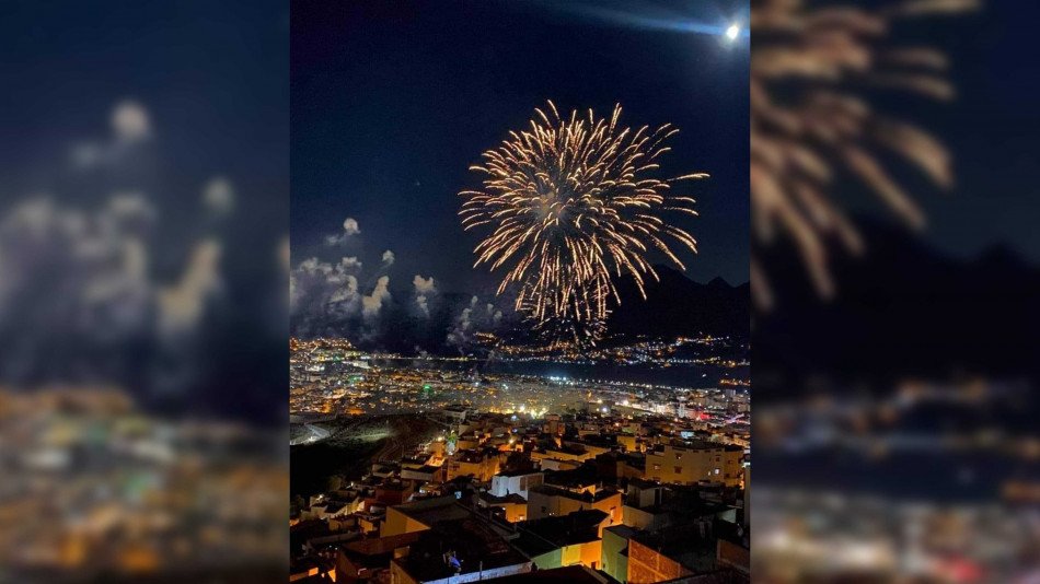 تطوان .. احتفالات بهيجة تحت أنوار المشاعل والشهب النارية بمناسبة عيد العرش