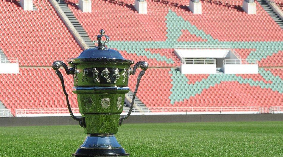 نهائي كأس العرش .. الجامعة تحدد توقيت المباراة