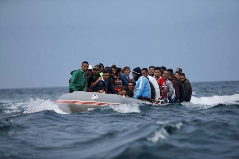 إسبانيا .. تفكيك شبكة مهربين جزائريين