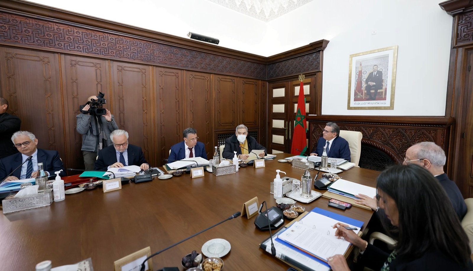 مجلس الحكومة يصادق على مشاريع ومراسيم