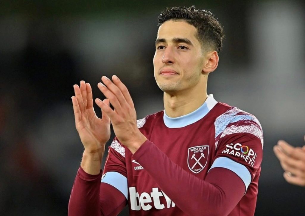 أولمبيك مارسيليا يهتم بخدمات نايف أكرد