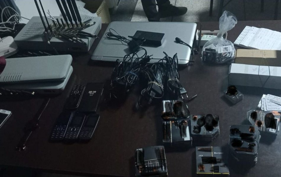 مكناس .. توقيف شخص متورط في قرصنة المكالمات الهاتفية