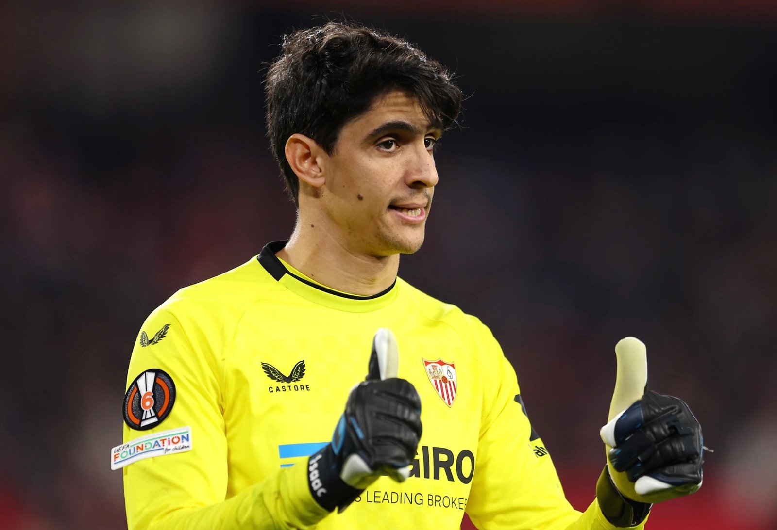 إشبيلية يرفض عرضا من سان جيرمان بقيمة 15 مليون يورو لضم بونو