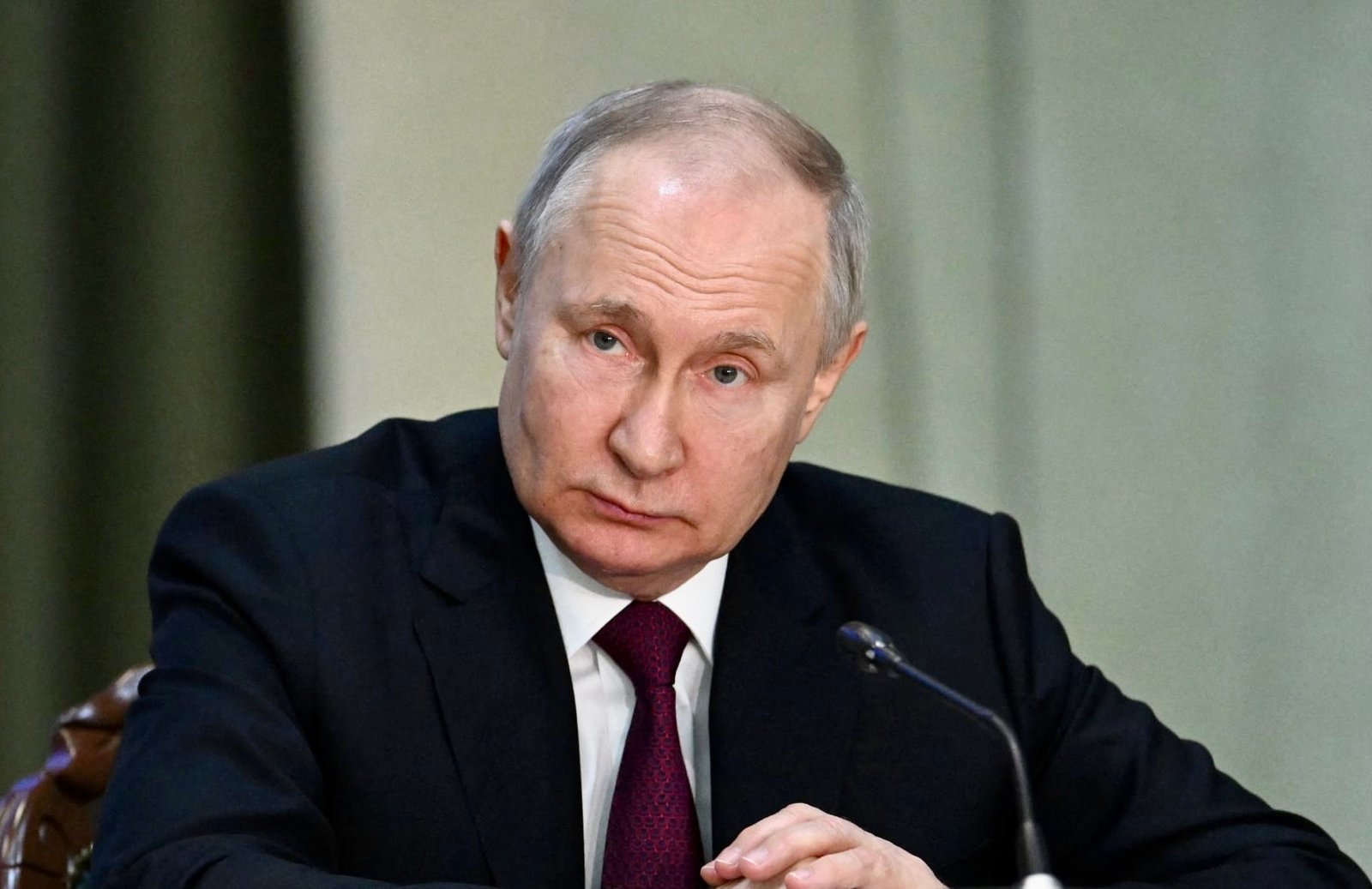 بوتين يلزم عناصر المجموعات المسلحة بأداء القسم