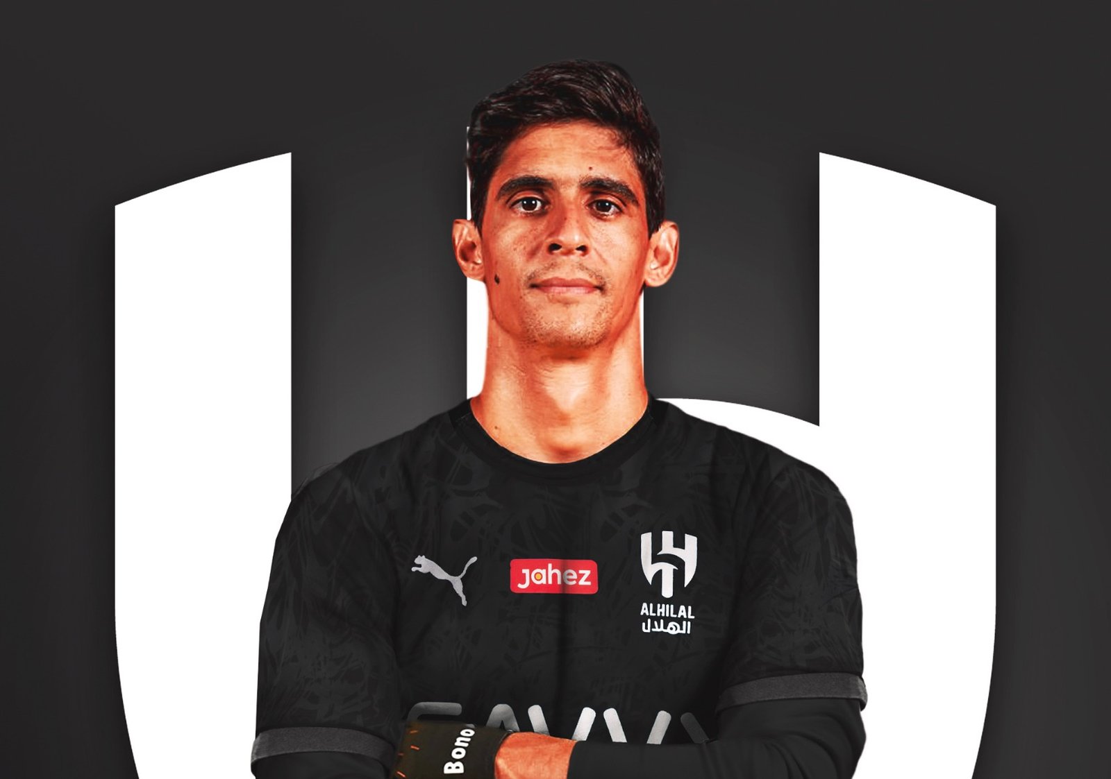 تقارير سعودية : بونو يوقع على عقود الهلال