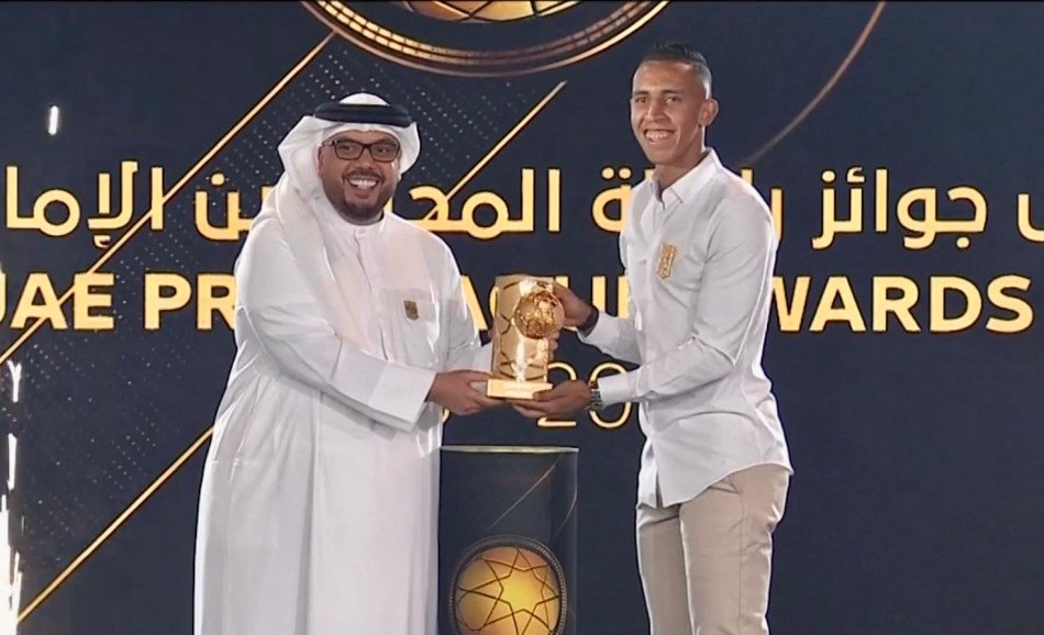 رحيمي أفضل لاعب في الدوري الإماراتي