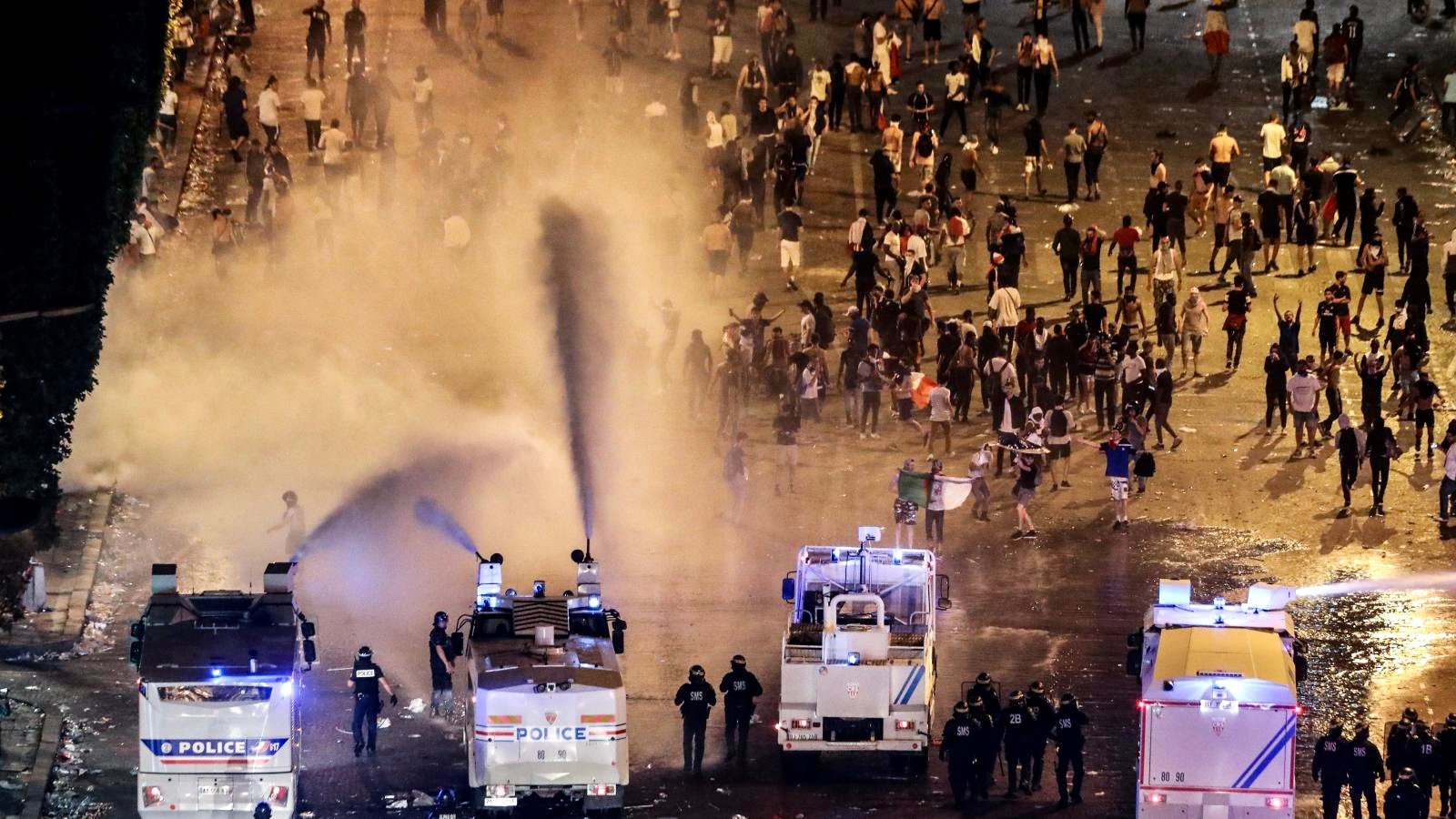 اضطرابات فرنسا .. مليار أورو فاتورة الأضرار