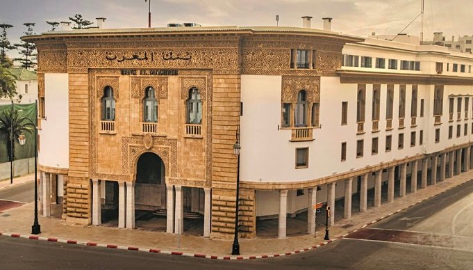 بنك المغرب يُشير إلى تحسن النشاط الصناعي