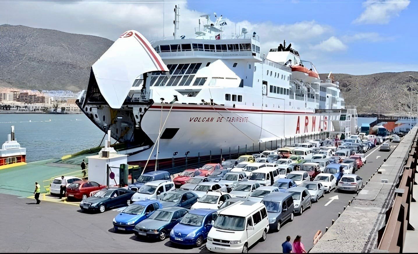 ميناء الحسيمة يواكب الجالية في المغادرة نحو بلدان الإقامة